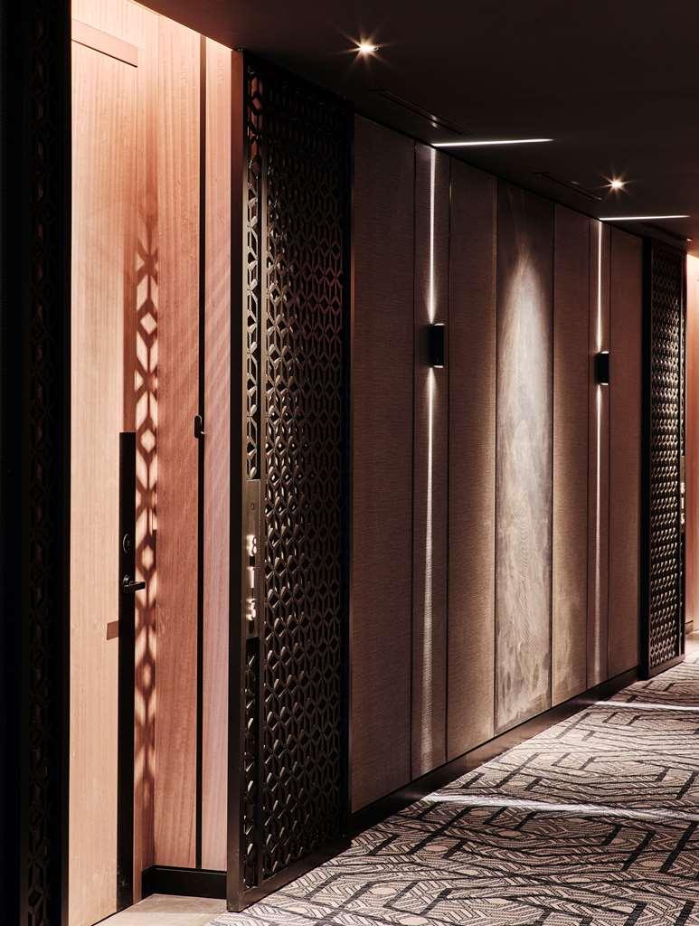 Готель Grand Hyatt Kuwait Kuwait City Номер фото Doors of the hotel